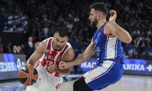 Zvezda poražena u Turskoj: Anadolu Efes iskoristio greške Beograđana