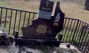 Ni mrtvi nemaju mira: Oskrnavljen spomenik na pravoslavnom groblju na Kosmetu