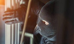 Lopovi opljačakali magacin UIO BiH: Uz raznu robu ukradene i uniforme