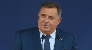 Za Dodika je neprihvatljivo ponašanje policije KS: Dodatno zadržavanje posmatrača najoštrije osuđujem
