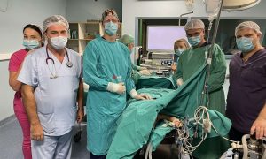 Podvig ljekara na UKC-u: Prvi put izvedena laparoskopska procedura spuštanja testisa kod dječaka