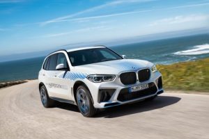 U BMW-u zabrinuti: “Auto-industrija se ne može fokusirati samo na jednu vrstu pogona, to je opasno”