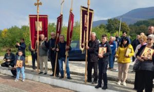 U Bočcu služen parastos za 23 poginula borca VRS: Zločin se nad njima ne smije zaboraviti