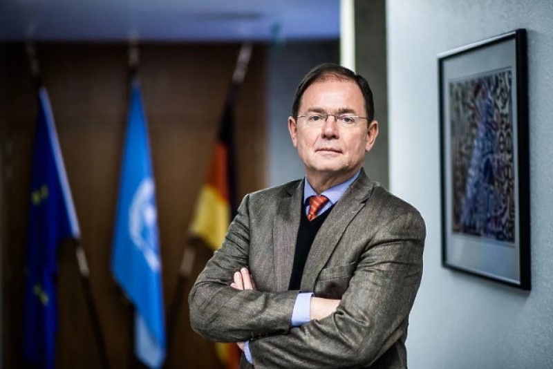 Šumaher o postupanju Šmita u BiH: On je istrošen političar