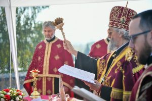 Molitvu predvodio episkop banjalučki: Osveštani temelji kapele u naselju Kuljani