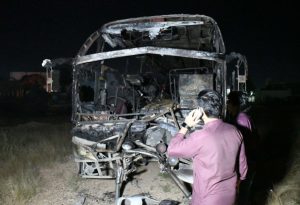 U Pakistanu se zapalio autobus: Poginulo najmanje 18 osoba
