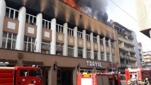 Detalji o velikom požaru u Kruševcu: Stanari evakuisani, izgorjela kineska radnja