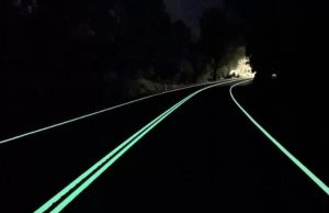 U Australiji napravili linije puta koje svijetle u mraku kao iz filma “Tron”