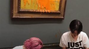 Skandal u Nacionalnoj galeriji: Bacili supu preko Van Gogovog remek-djela “Suncokreti” VIDEO