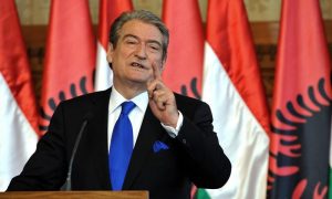 Beriši se na teret stavlja korupcija: Bivšem albanskom premijeru određen kućni pritvor