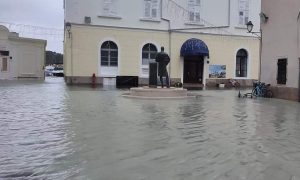 More se izlilo: Nekoliko gradova na hrvatskoj obali pod vodom FOTO
