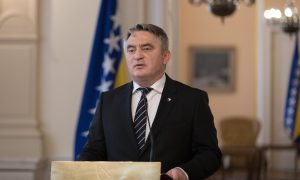 Komšić tvrdi da Milatović koketira sa “srpskim svijetom”: To u BiH budi trnce i jezu