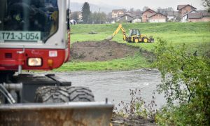 Mještani Česme skeptični: Od radova na mostu ostao samo kamen temeljac