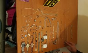 Rasvijetljeno 13 krađa u Banjaluci: Provaljivao u stanove i krao nakit i vrijedne predmete