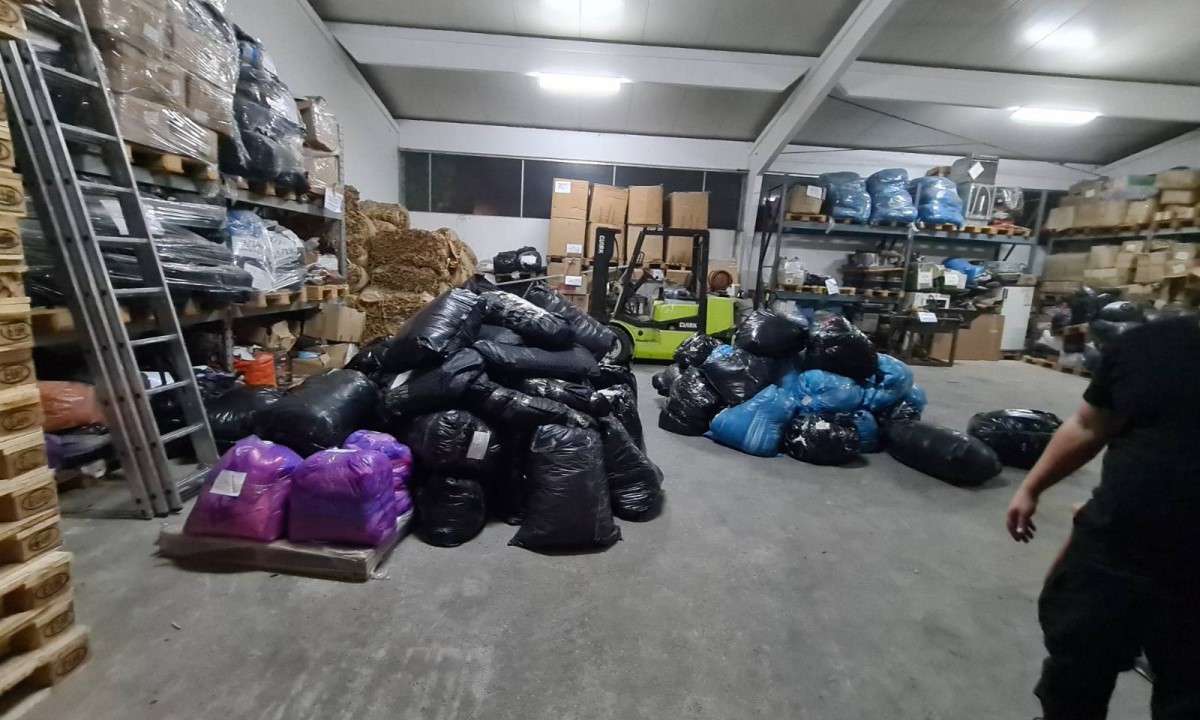 UIO u akciji “Duks”: Oduzeti tekstil i medicinska oprema vrijedni 321.000 KM