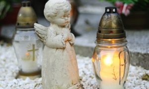 Vjernici danas uređuju groblja: Katolici obilježavaju praznik Svih svetih