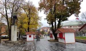Kućice u Parku, klizalište na Trgu: U toku pripreme za “Banjalučku zimu” FOTO/VIDEO