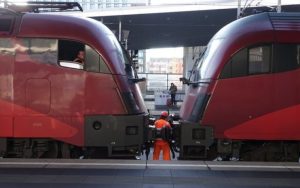 Pregovori sindikata i poslodavaca bez rezultata: U Austriji stali vozovi zbog štrajka željezničara
