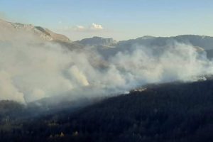 Gatački vatrogasci i danas imali pune ruke posla: Aktivan požar u podnožju Zelengore