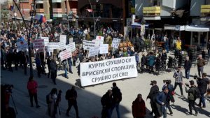 Tenzije na Kosmetu: Danas vanredna sjednica Vlade Srbije, Srbi sa KiM odlučuju o napuštanju prištinskih institucija