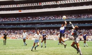 Čuveni meč iz 1986. godine: Veliki novac dat za loptu kojom je Maradona dao gol “božijom rukom”