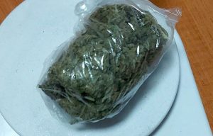 Nađena putna torba: Spriječeno krijumčarenje više od 20 kilograma marihuane