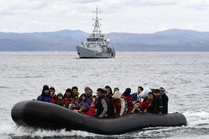 Čamcima iz Turske: Preko 400 migranata stiglo na grčka ostrva