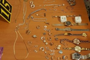 Predložen pritvor Banjalučaninu: Provalio u stan i ukrao zlatni nakit i druge predmete