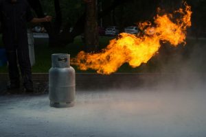 Plinska boca zapalila kuću: Vatrogasci spriječili eksploziju
