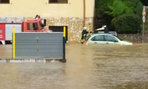 Ulice potopljenje: Obilne kiše izazvale kolaps u Hrvatskoj VIDEO