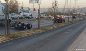 Uviđaj u toku: Sudarili se motociklista i automobil, jedna osoba povrijeđena