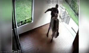 Dobila udarac u glavu sa leđa: Muškarac opljačkao staricu ispred zgrade VIDEO