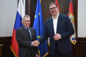 Vučić sa ruskim ambasadorom: Srbija čuvar mira u regionu
