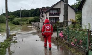 Ekipe Crvenog krsta Srpske na terenu: Uručena pomoć poplavljenim područjima