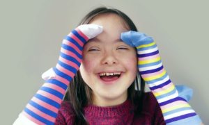 Simbol šarene čarape: Danas se obilježava svjetski dan osoba sa Daunovim sindromom