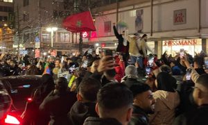 Blokirali grad: Slavlje navijača Maroka na ulicama Frankfurta VIDEO