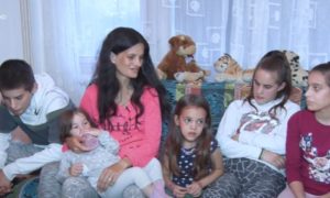Samo otac zaposlen: Banjalučka desetočlana porodica Savić nema dovoljno ni za hranu