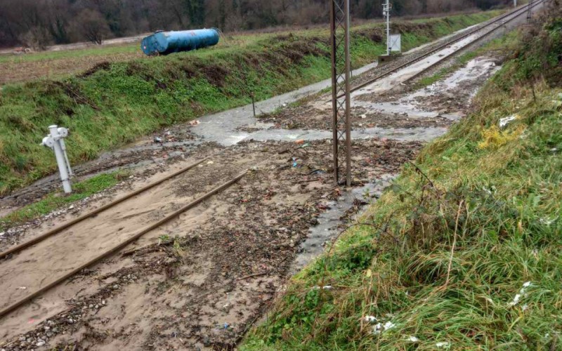 Zbog nanosa i taloženja mulja i kamena: Zatvorena dionica pruge Dobrljin – Volinja