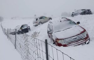 Haos u Americi: Snažna zimska oluja odnijela 12 života, milioni bez struje, saobraćaj u kolapsu