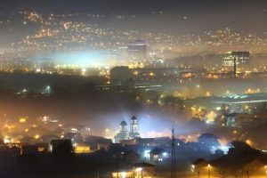 Situacija u Banjaluci alarmantna: Stručnjaci građanima ne preporučuju izlazak iz kuće bez maske