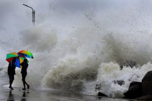 Ciklon juri, strahuju od poplava: Ove zemlje će biti na udaru