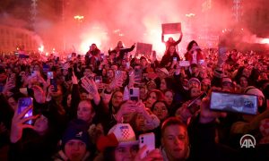 Zagreb dočekao fudbalere: Desetine hiljada ljudi pozdravilo Vatrene