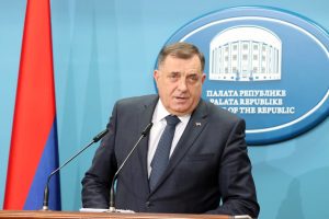 Dodik o izjavi Turkovićeve: Pod himnom Srpske niko nije stradao, a uz povike “Alahu egber” hiljade ljudi