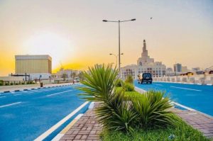 Borba protiv ekstremnih vrućina: Zašto su neki putevi u Kataru obojeni u plavo
