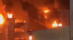 Požar u hotelu, ima žrtava: Izvlače ljude sa balkona i prozora VIDEO