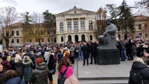 Širom Srbije počeo protest prosvjetara: Jedini zahtjev – status službenog lica