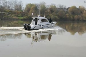 Nezakonito čamcem prešli državnu granicu: Iz rijeke Save spašeno 10 promrzlih migranata