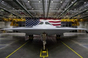 Predstavljen stelt nuklearni bombarder B-21, SAD planiraju da kupe 100 aviona