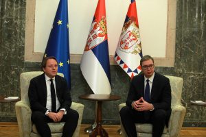 Vučić poslije sastanka sa Varheljijem: Srbi na Kosovu neće više da trpe Kurtijev teror