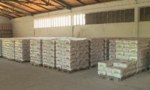 Pomoć socijalno ugroženim građanima: Počela isporuka brašna Crvenom krstu Srpske